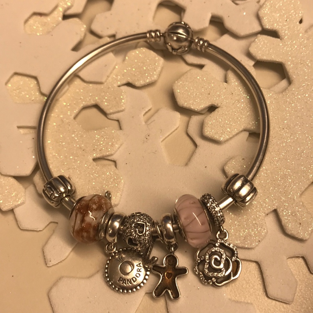 PANDORA sterling silver bangel (box is included)